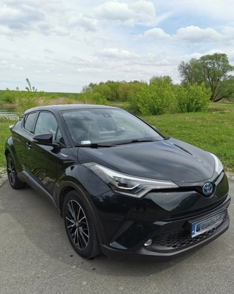 Toyota C-HR cena 87900 przebieg: 110066, rok produkcji 2017 z Strzelce Opolskie małe 232